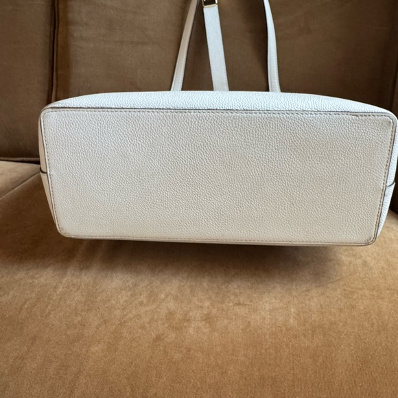 Michael Kors Purse / Tote - Picture 9 of 11